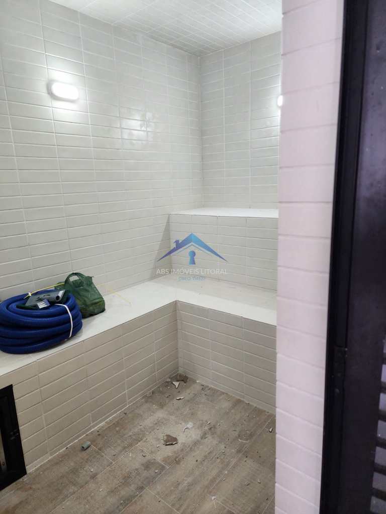 Apartamento em Praia Grande, no bairro Maracanã