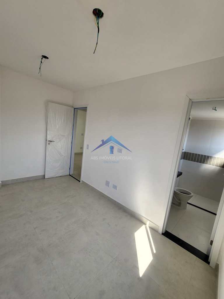 Apartamento em Praia Grande, no bairro Maracanã