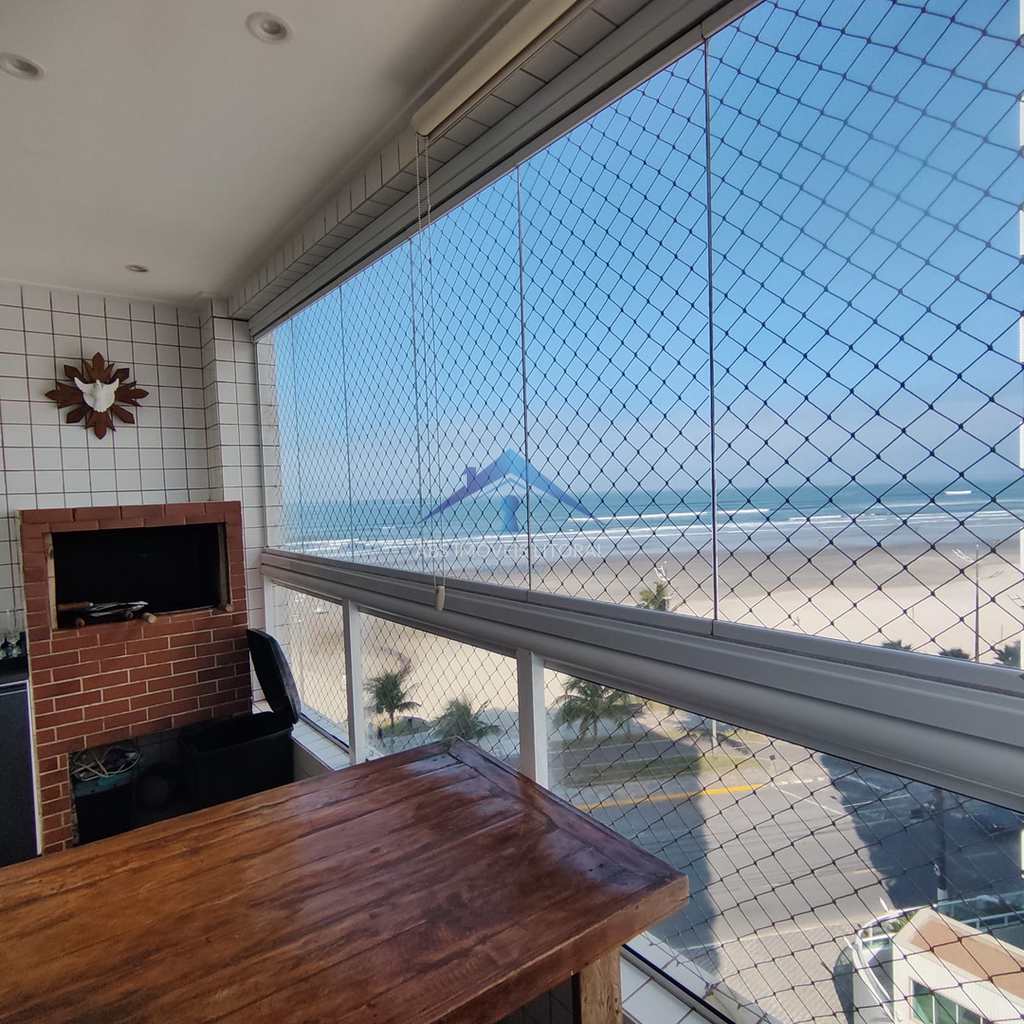 Apartamento em Praia Grande, no bairro Maracanã