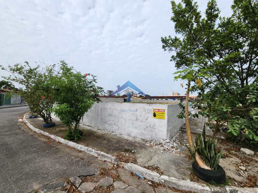 Terreno em Praia Grande, no bairro Real