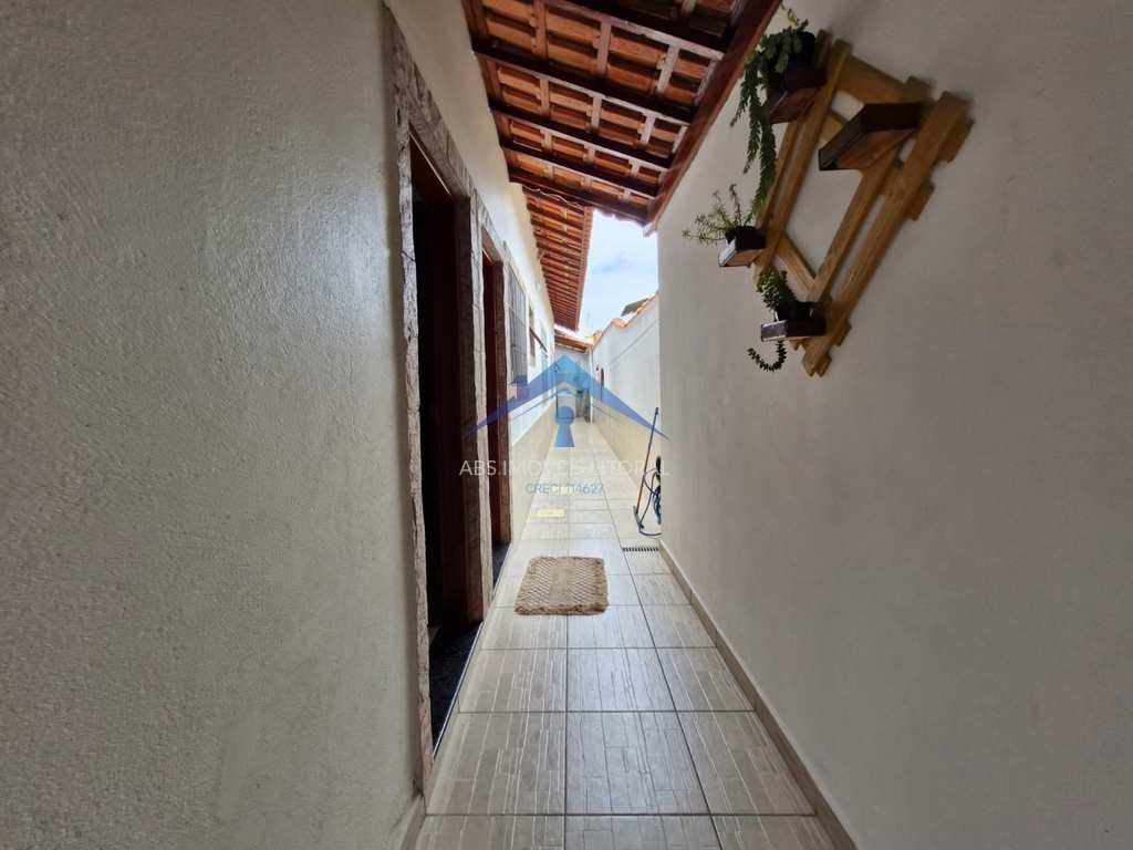 Casa em Praia Grande, no bairro Caiçara