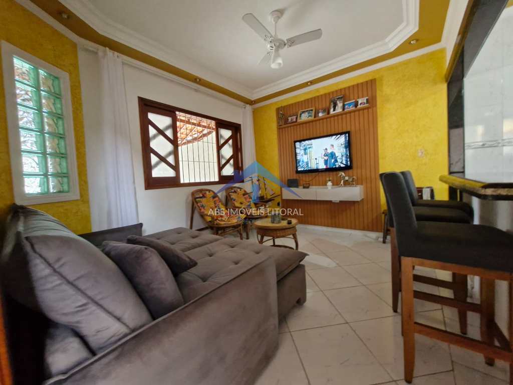 Casa em Praia Grande, no bairro Caiçara