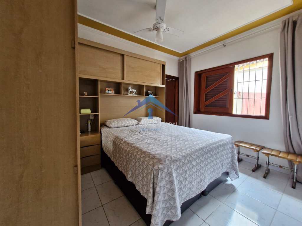 Casa em Praia Grande, no bairro Caiçara