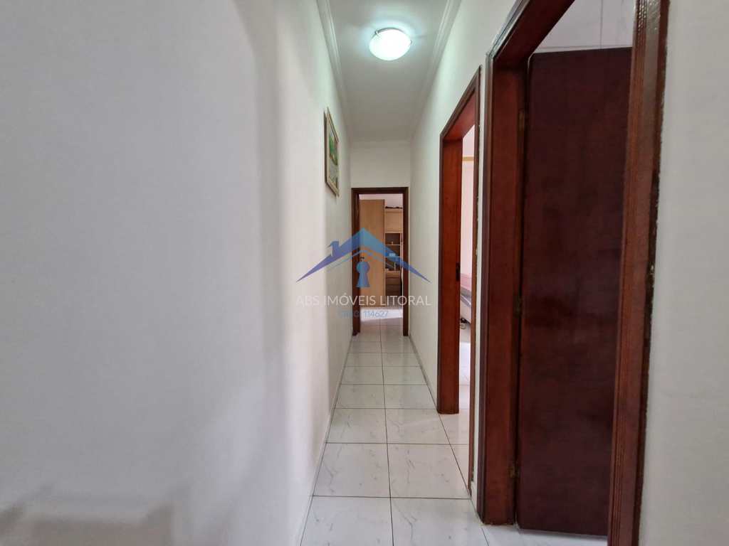 Casa em Praia Grande, no bairro Caiçara
