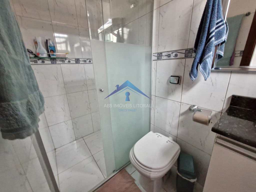 Casa em Praia Grande, no bairro Caiçara