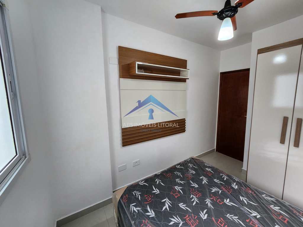Apartamento em Praia Grande, no bairro Maracanã