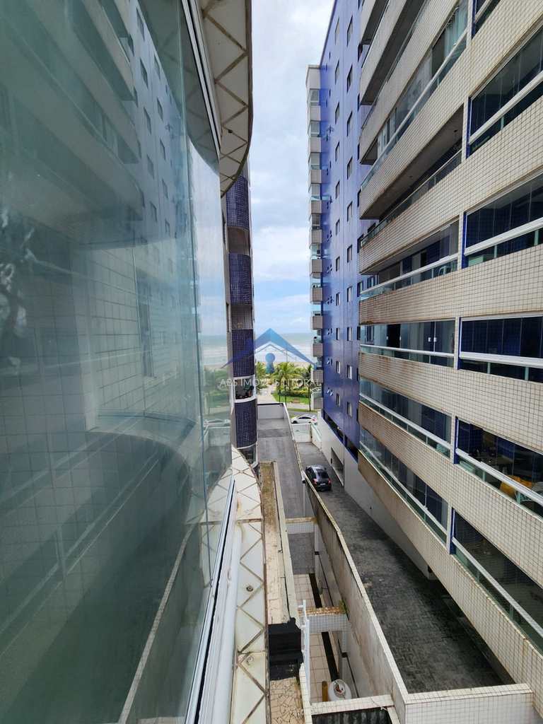 Apartamento em Praia Grande, no bairro Maracanã