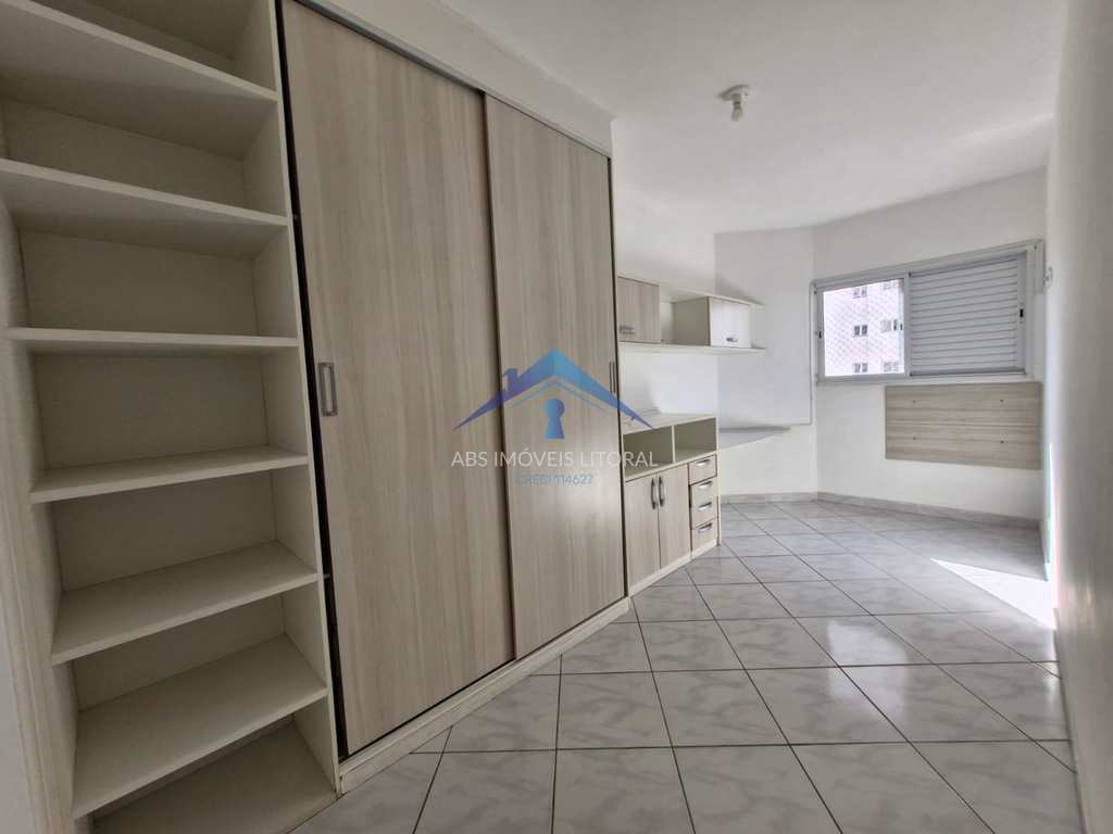 Apartamento em Praia Grande, no bairro Ocian