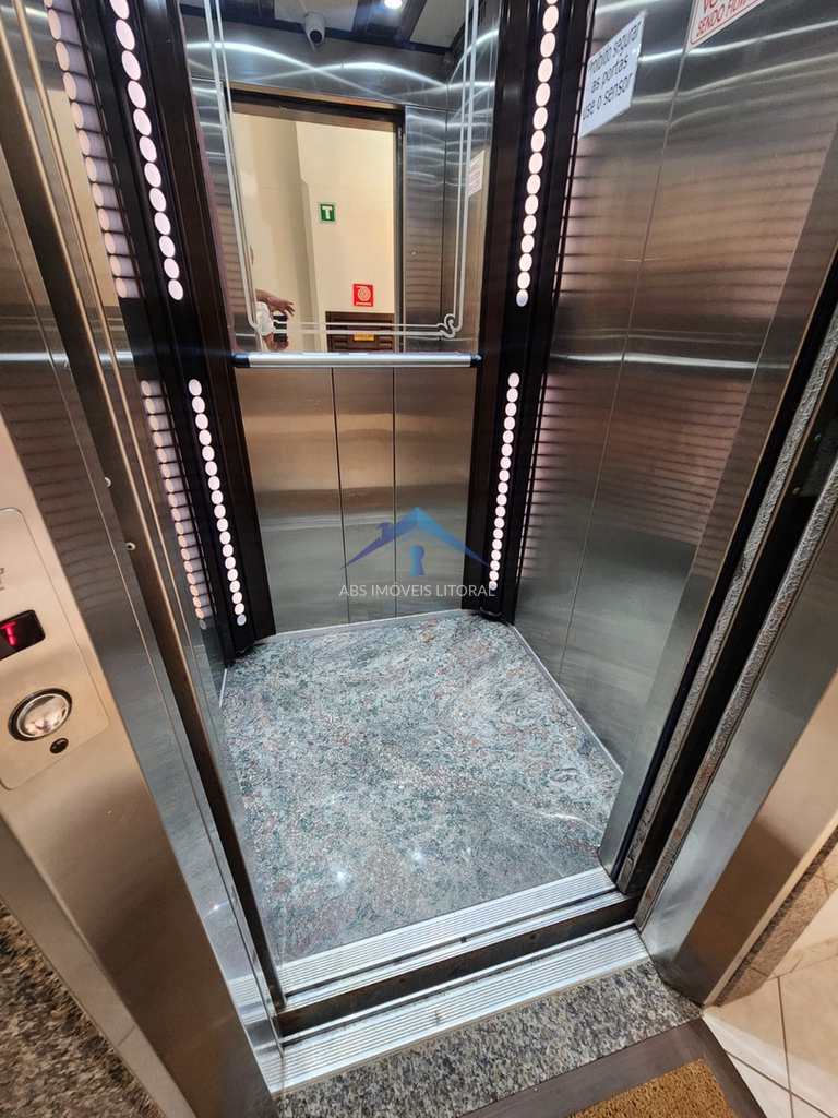 Apartamento em Praia Grande, no bairro Maracanã