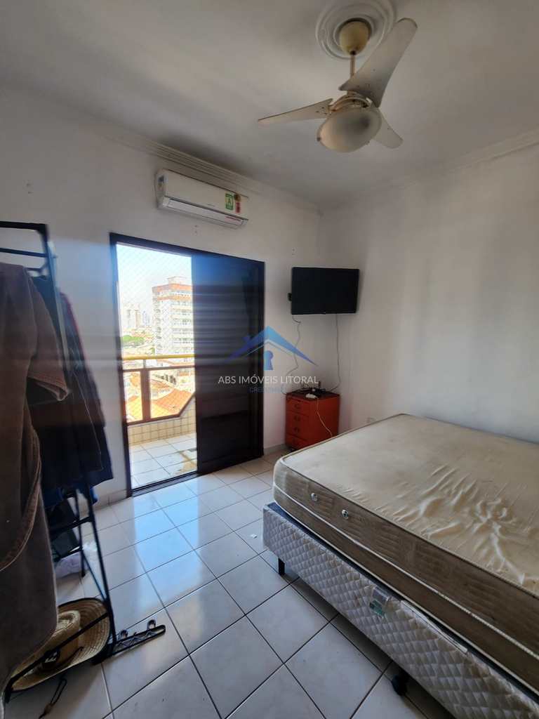 Apartamento em Praia Grande, no bairro Maracanã