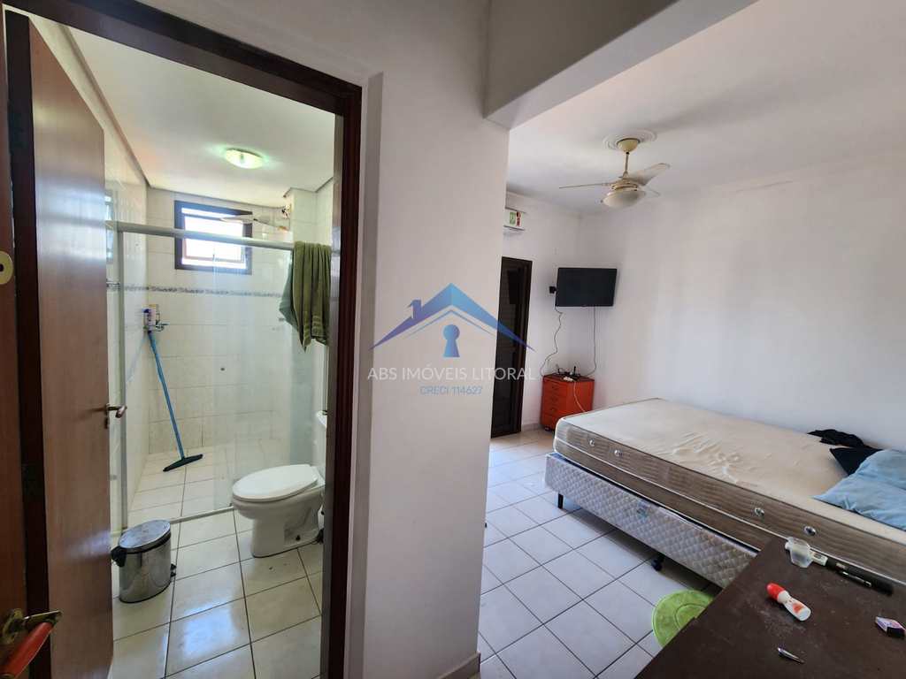 Apartamento em Praia Grande, no bairro Maracanã