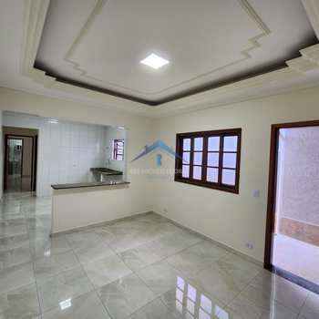 Casa em Praia Grande, bairro Maracanã