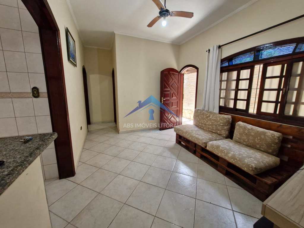 Casa em Praia Grande, no bairro Real
