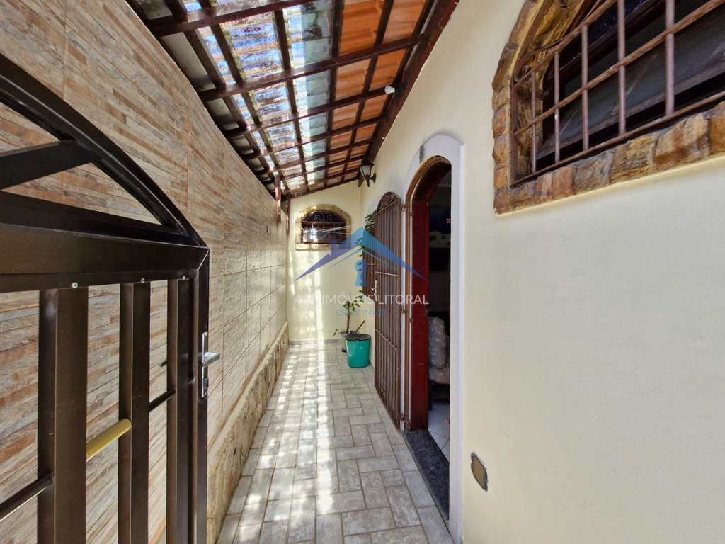 Casa em Praia Grande, no bairro Real