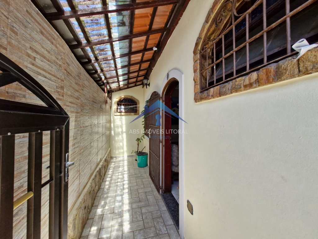 Casa em Praia Grande, no bairro Real