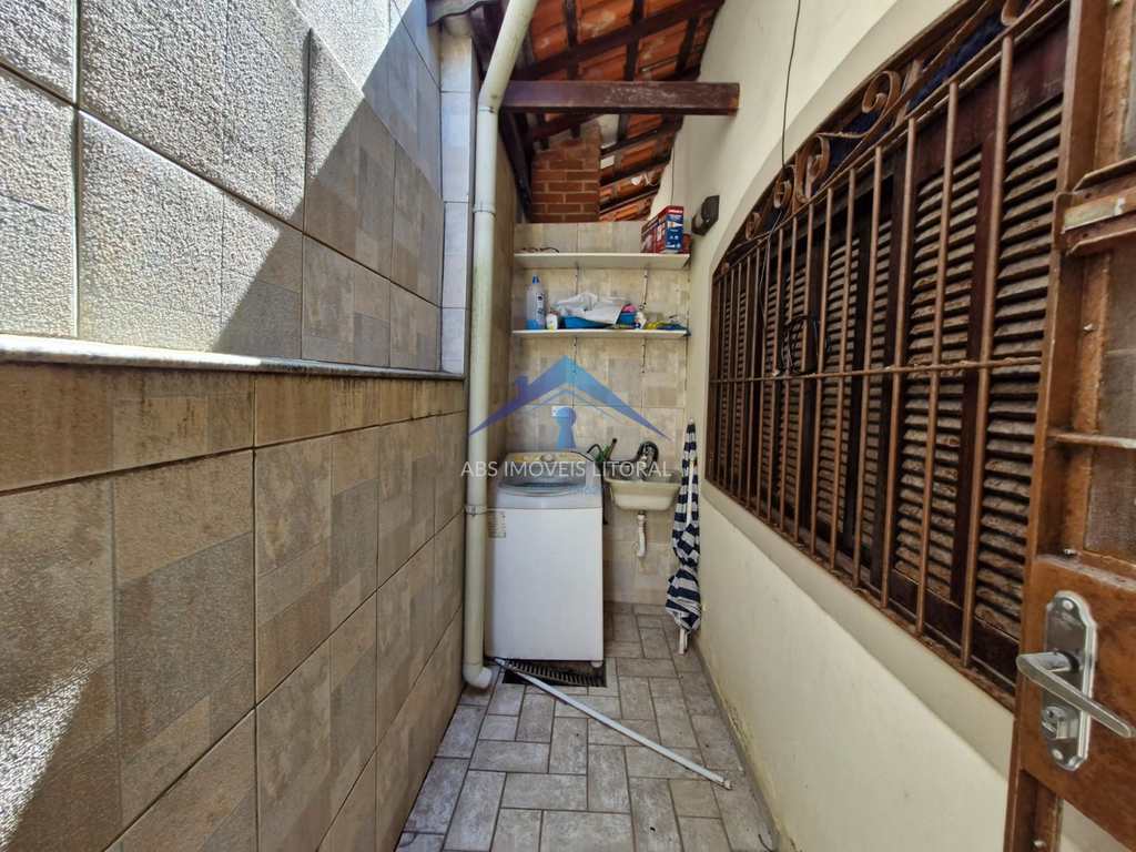 Casa em Praia Grande, no bairro Real