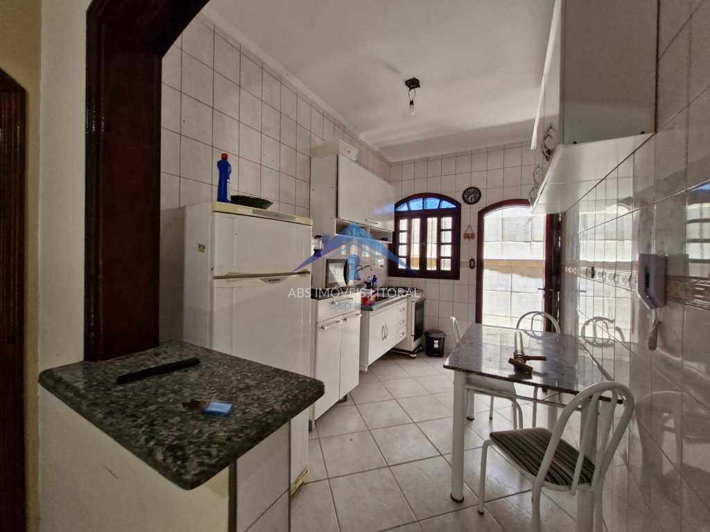 Casa em Praia Grande, no bairro Real
