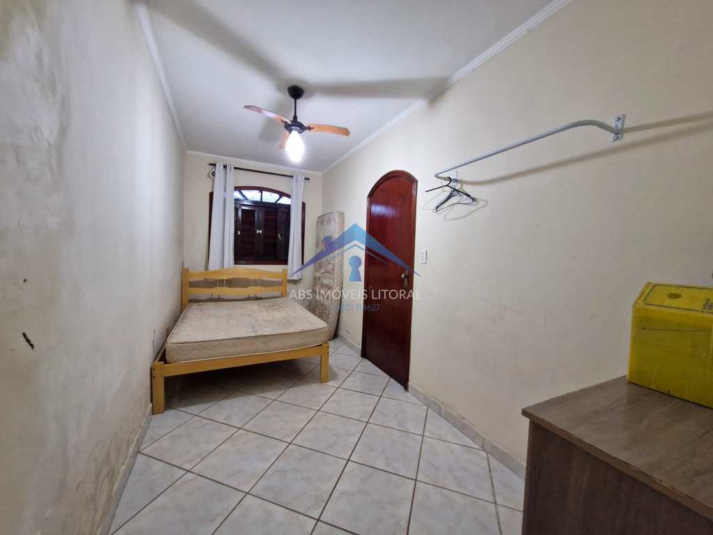 Casa em Praia Grande, no bairro Real
