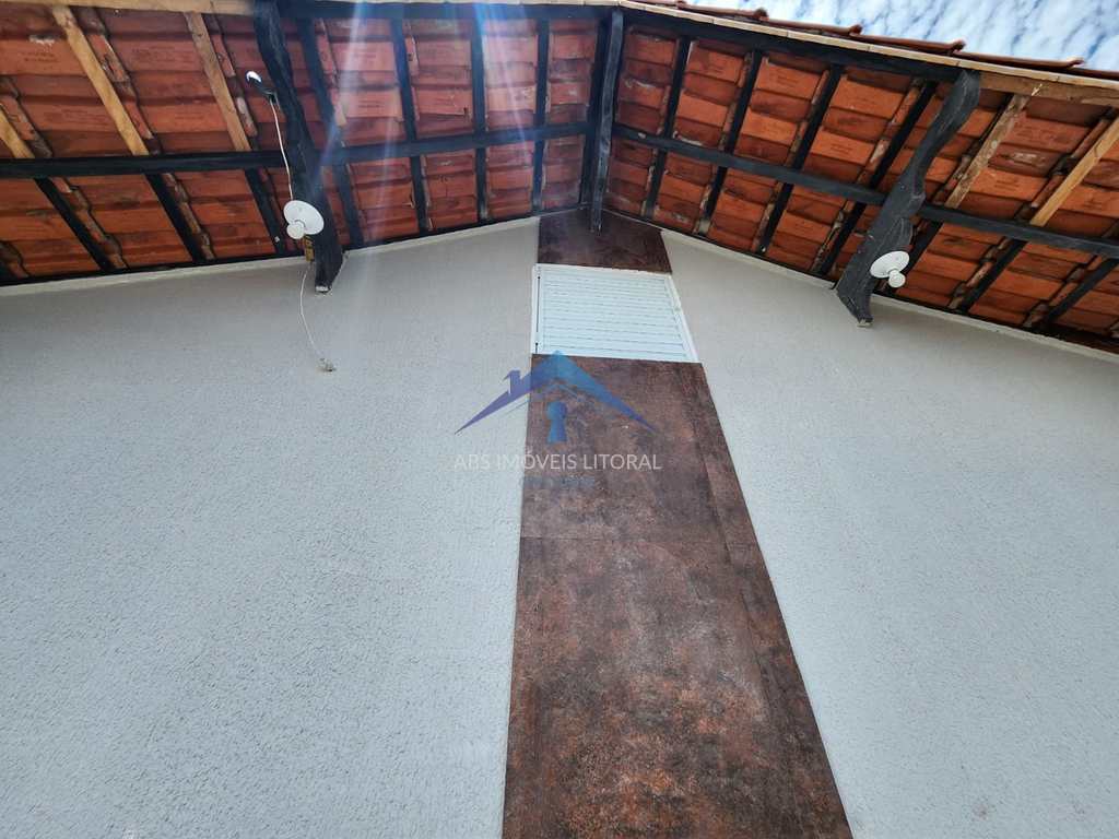 Casa em Praia Grande, no bairro Maracanã