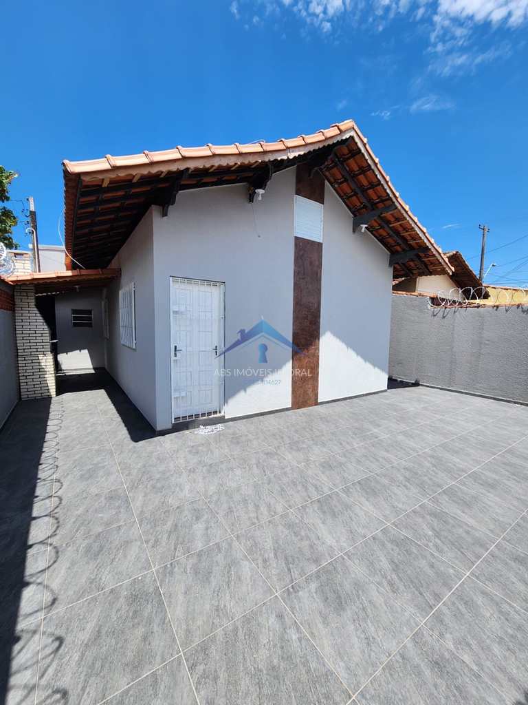 Casa em Praia Grande, no bairro Maracanã