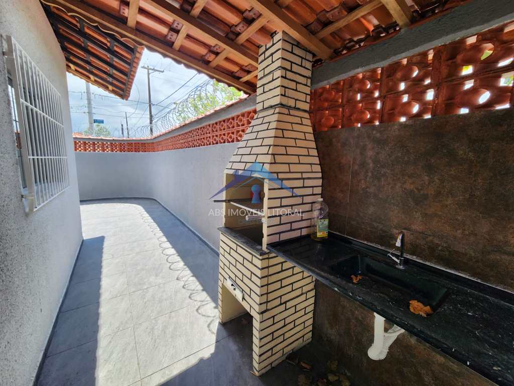 Casa em Praia Grande, no bairro Maracanã