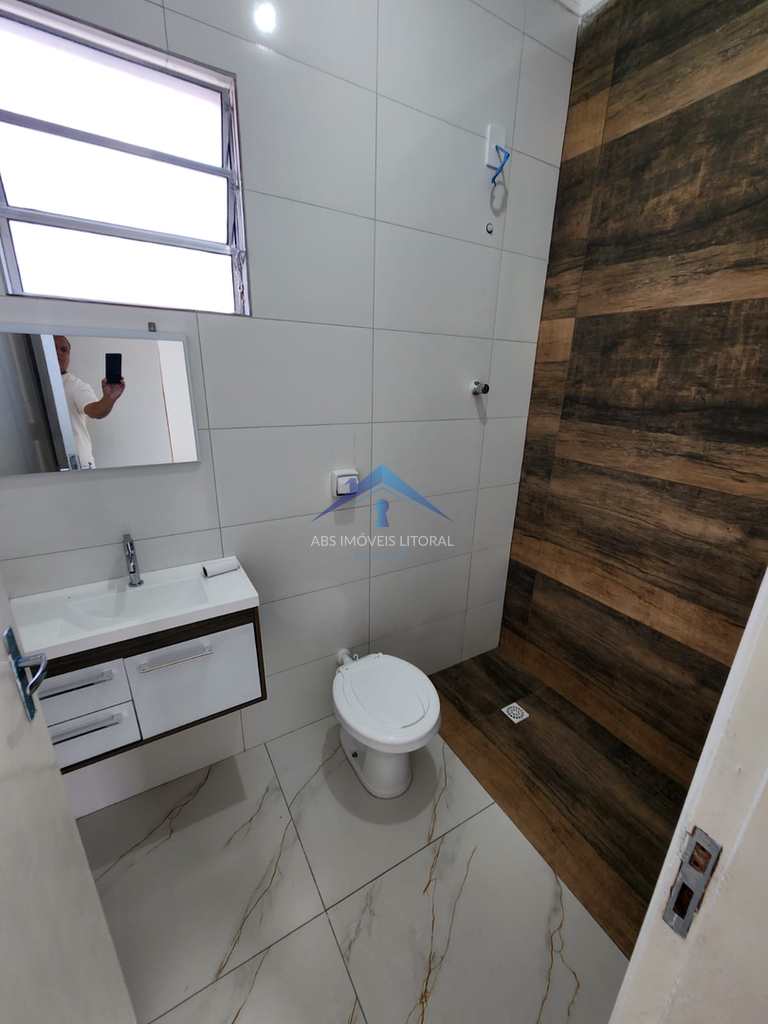 Casa em Praia Grande, no bairro Maracanã