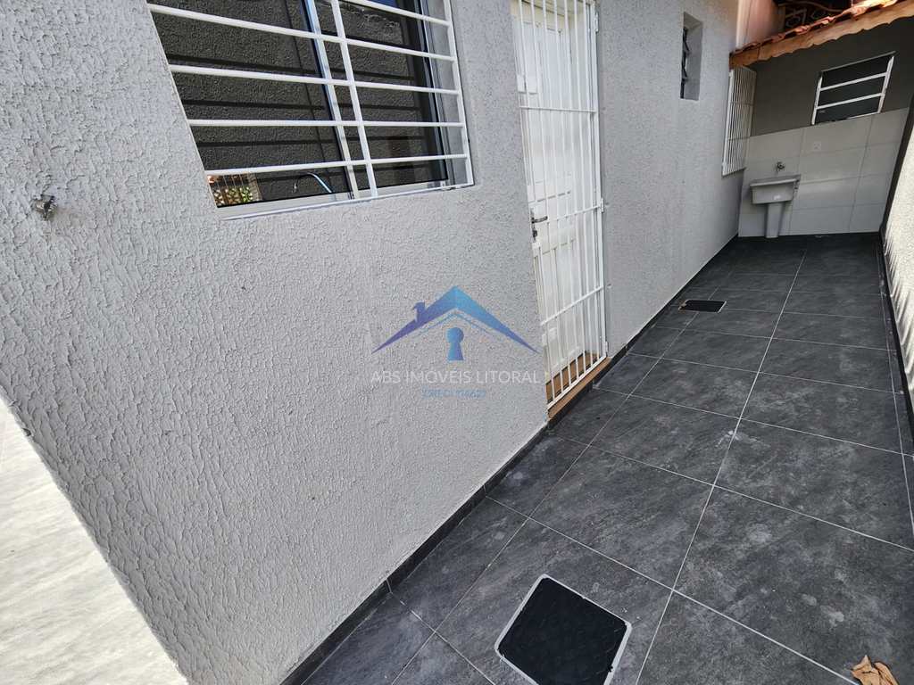 Casa em Praia Grande, no bairro Maracanã