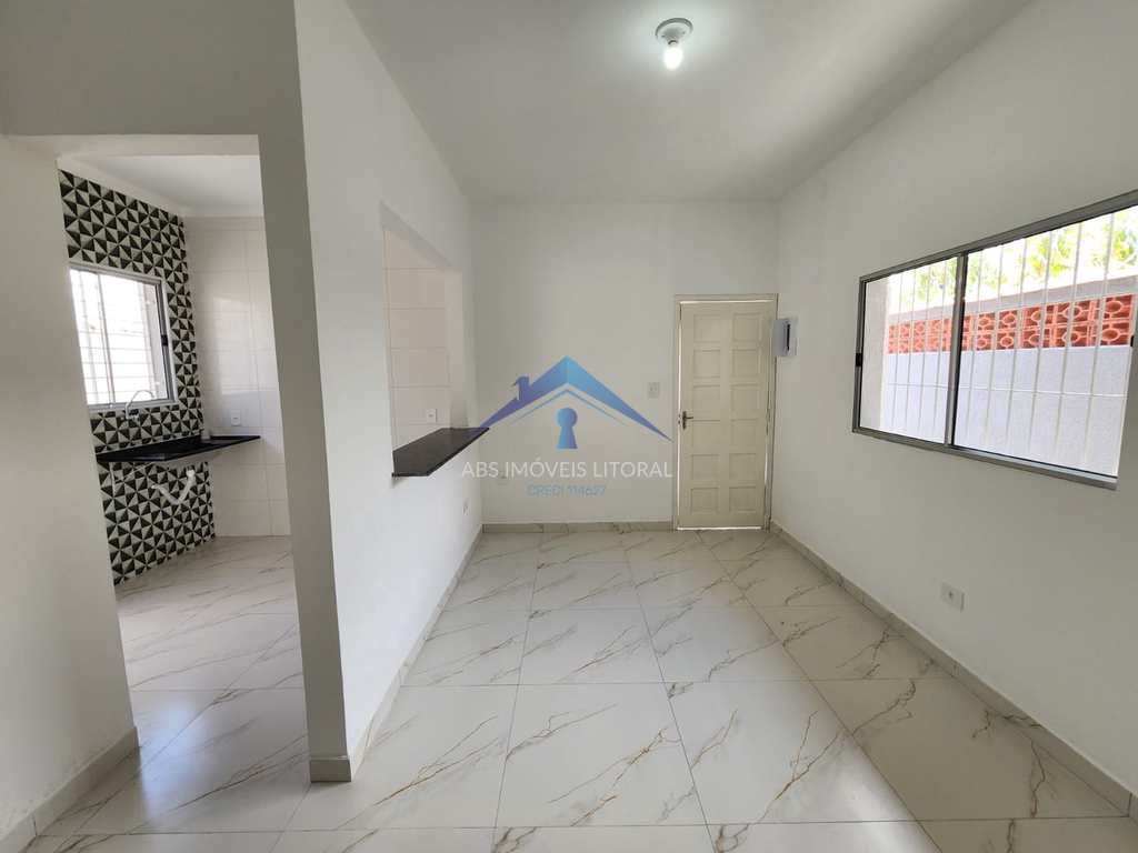 Casa em Praia Grande, no bairro Maracanã