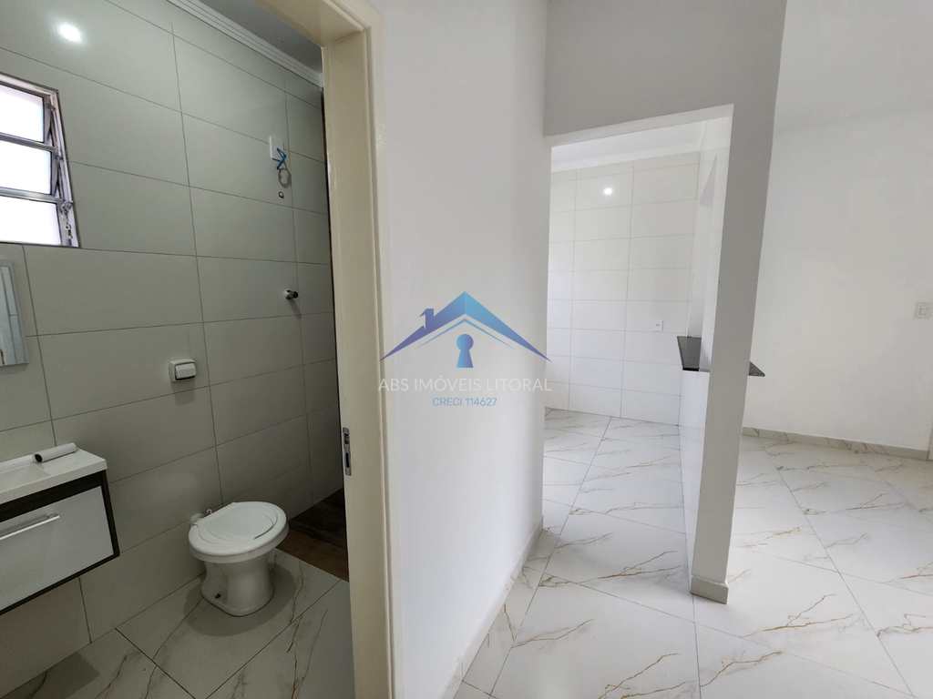 Casa em Praia Grande, no bairro Maracanã