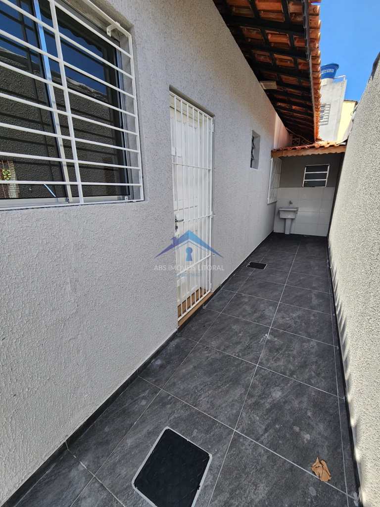 Casa em Praia Grande, no bairro Maracanã