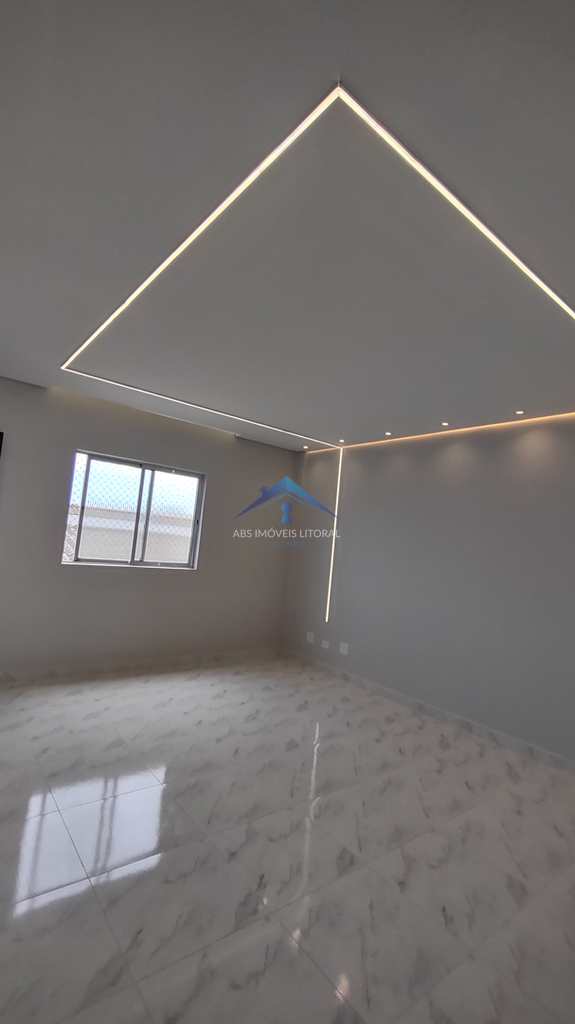 Apartamento em Praia Grande, no bairro Maracanã