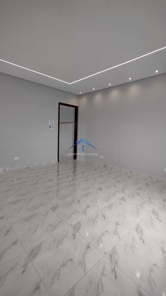 Apartamento em Praia Grande, no bairro Maracanã