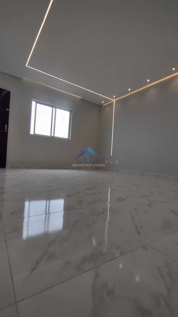 Apartamento em Praia Grande, no bairro Maracanã