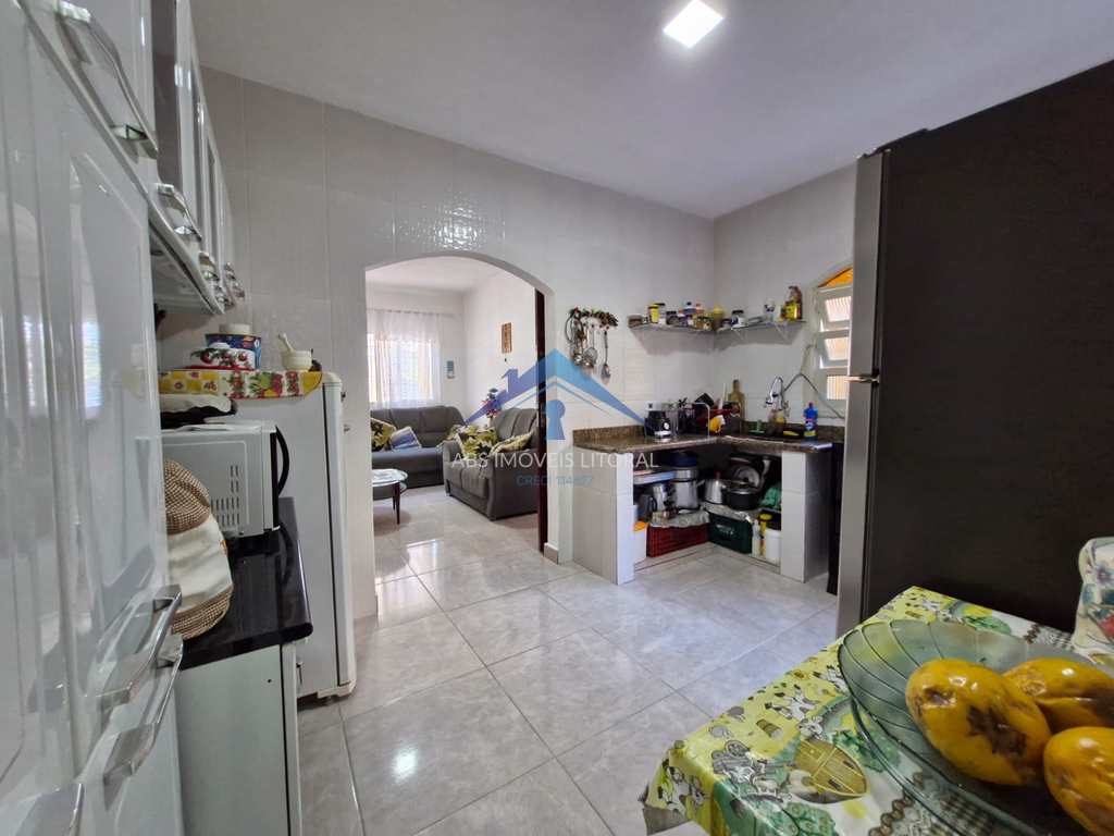 Casa em Praia Grande, no bairro Caiçara