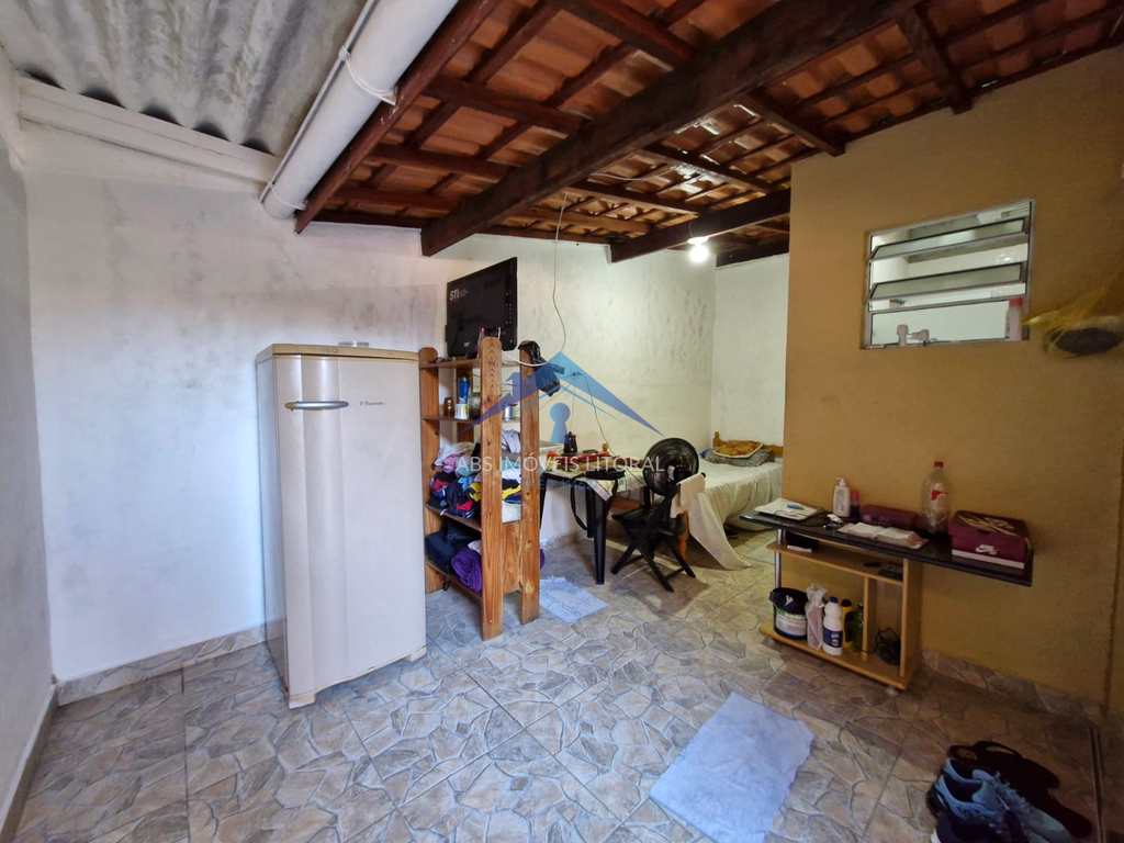 Casa em Praia Grande, no bairro Caiçara