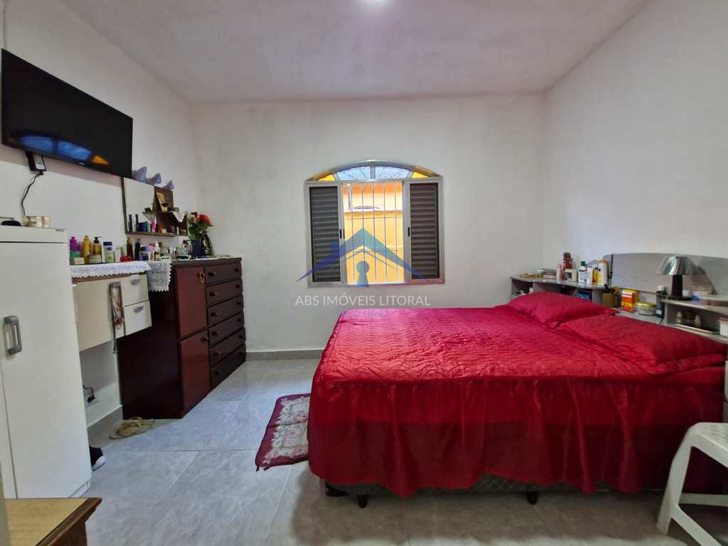 Casa em Praia Grande, no bairro Caiçara