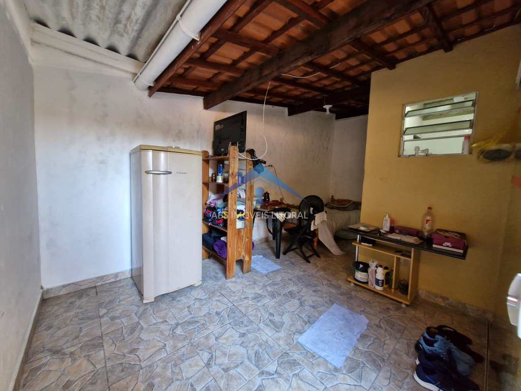 Casa em Praia Grande, no bairro Caiçara