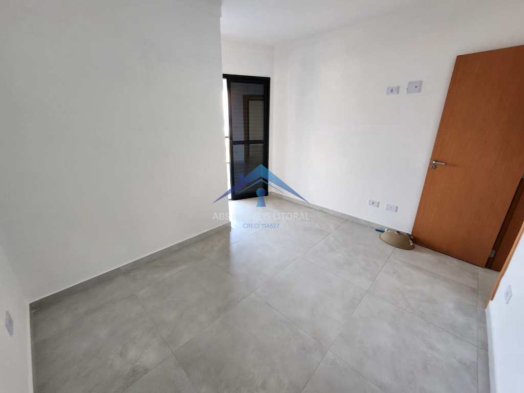 Apartamento em Praia Grande, no bairro Maracanã