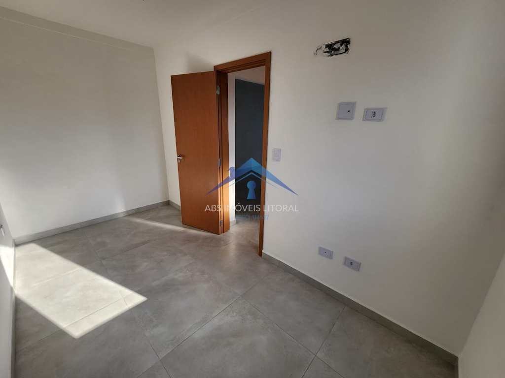 Apartamento em Praia Grande, no bairro Maracanã
