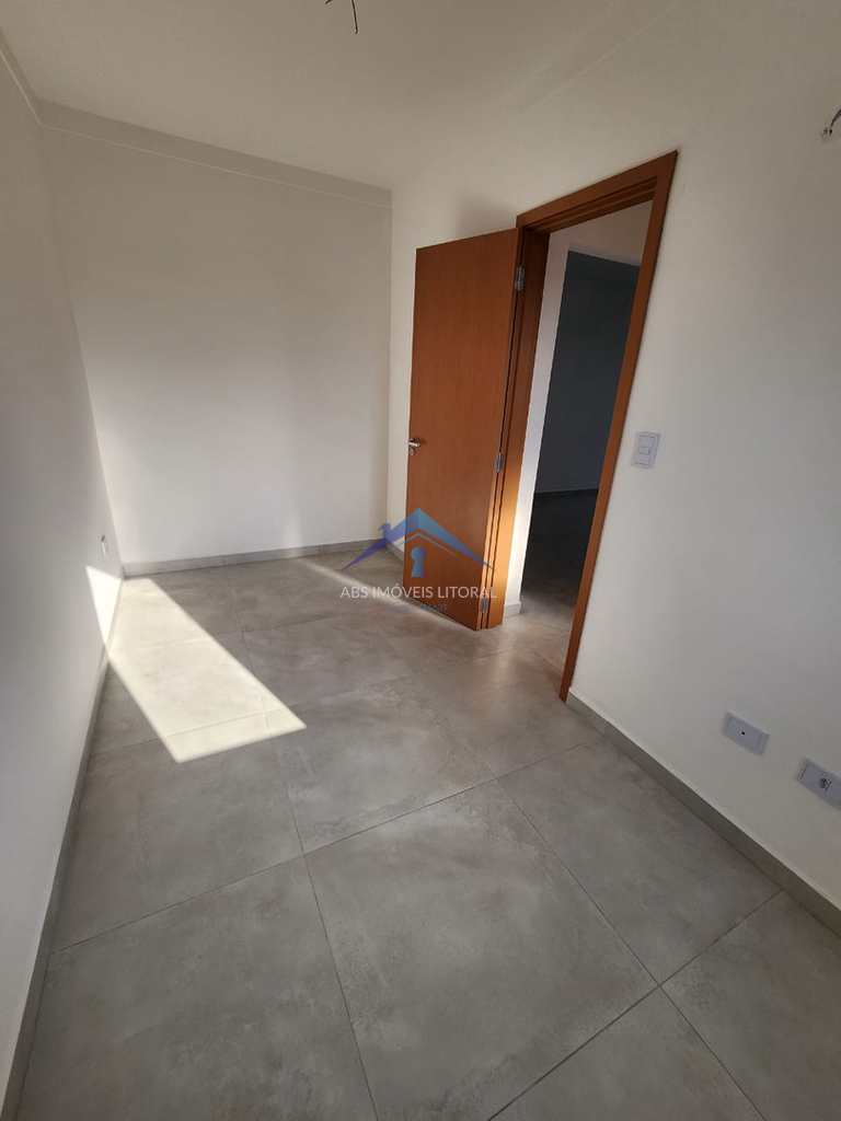 Apartamento em Praia Grande, no bairro Maracanã