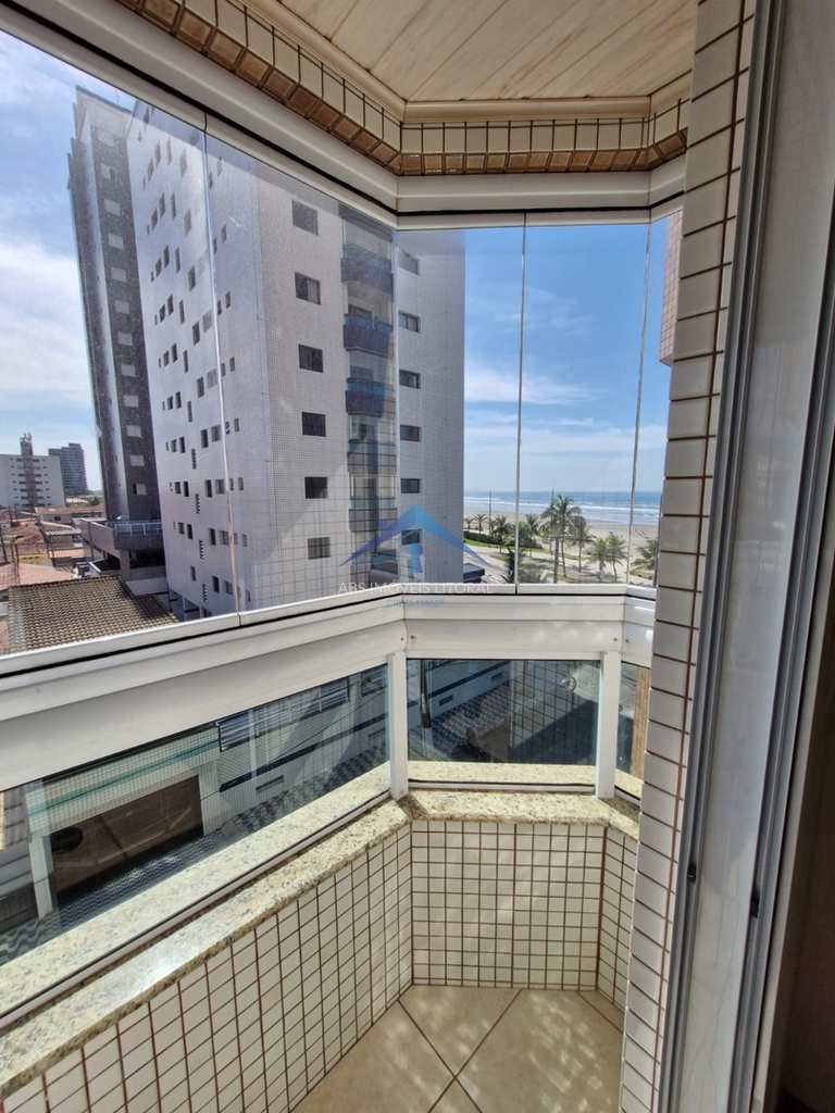 Apartamento em Praia Grande, no bairro Caiçara
