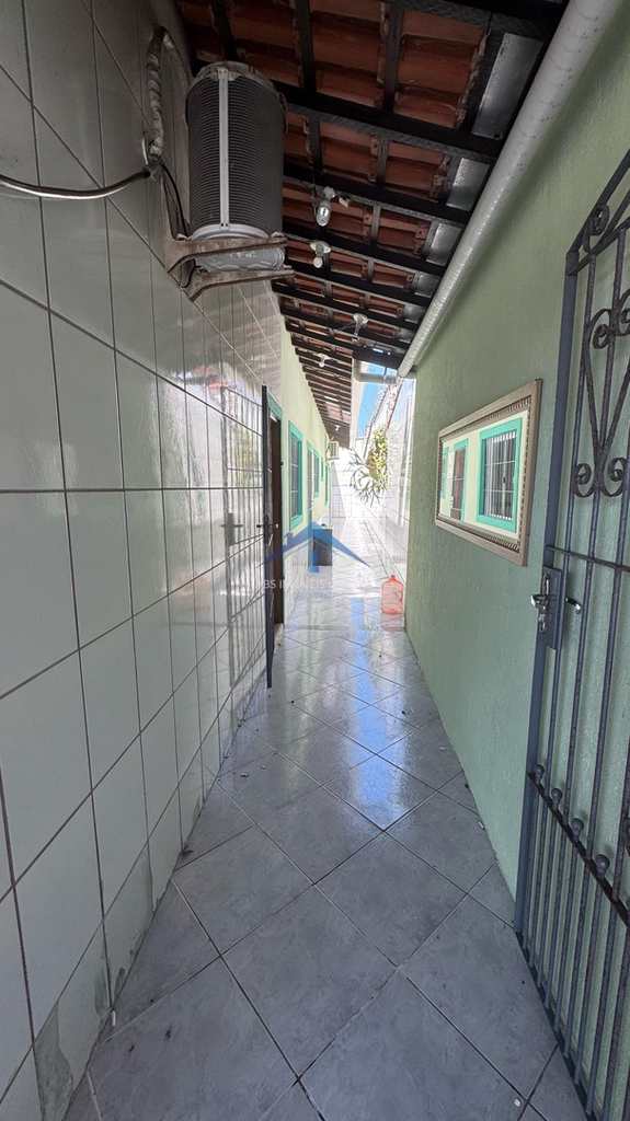 Casa em Praia Grande, no bairro Maracanã