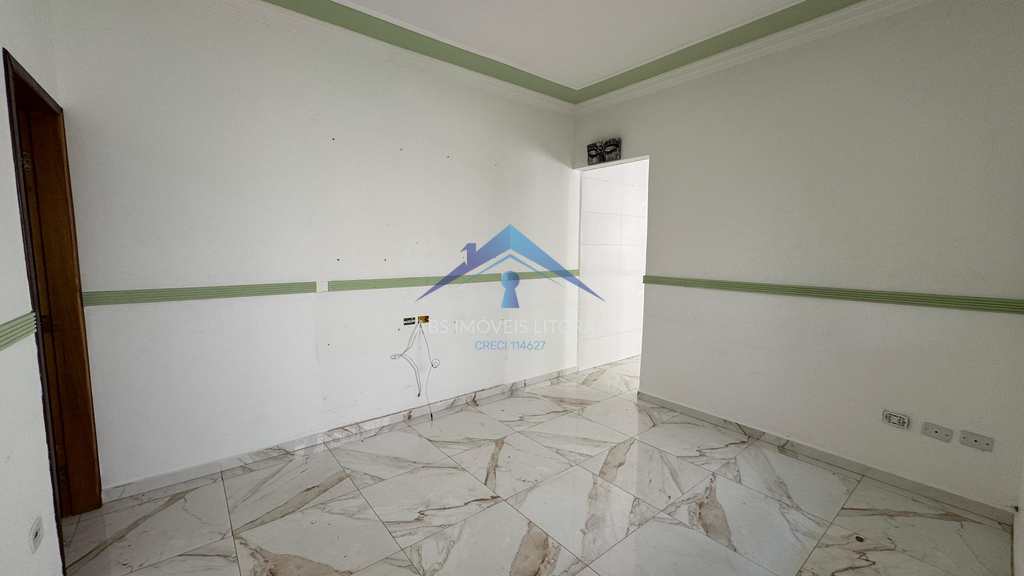Casa em Praia Grande, no bairro Maracanã