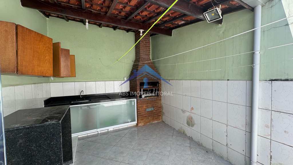 Casa em Praia Grande, no bairro Maracanã