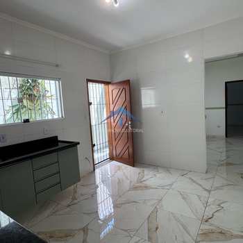 Casa em Praia Grande, bairro Maracanã