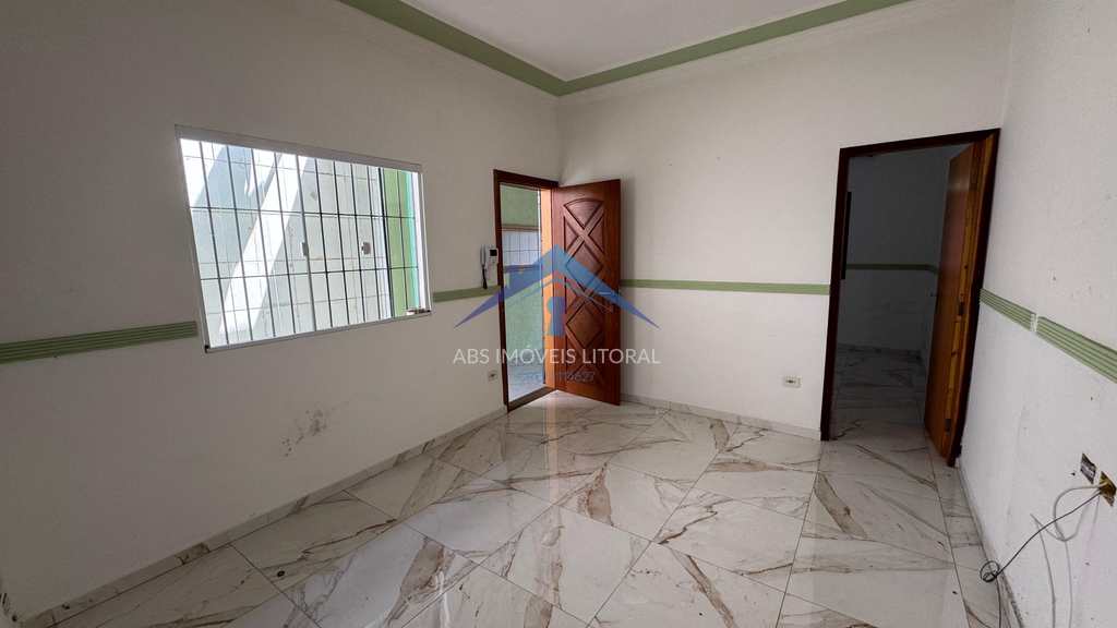 Casa em Praia Grande, no bairro Maracanã
