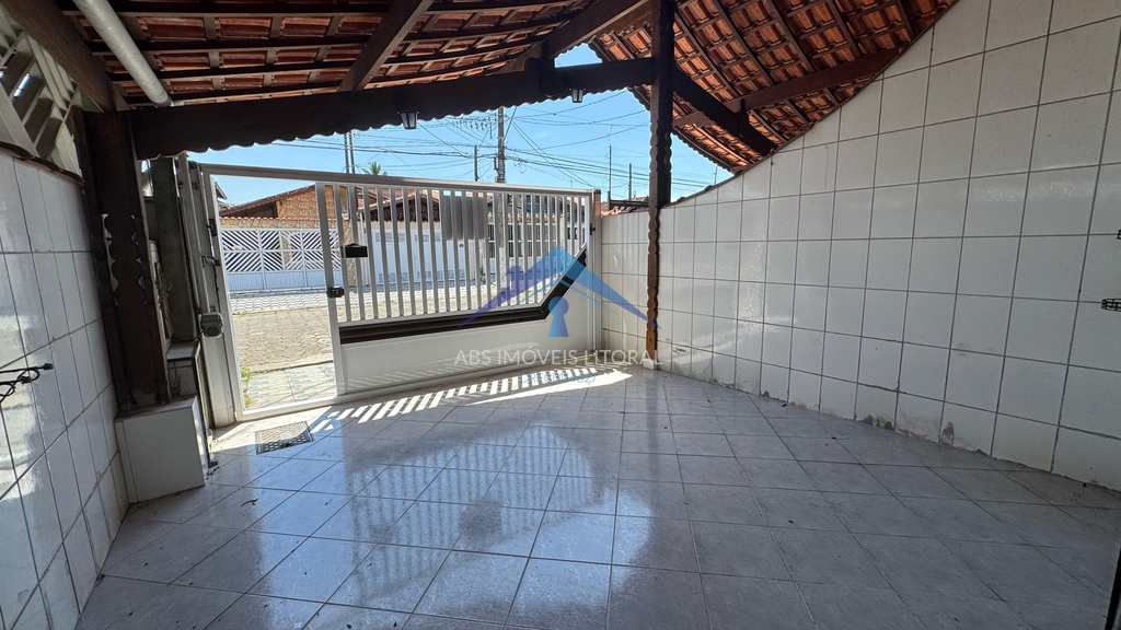 Casa em Praia Grande, no bairro Maracanã