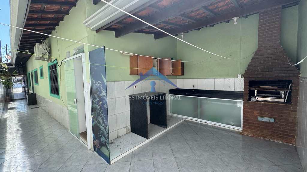 Casa em Praia Grande, no bairro Maracanã