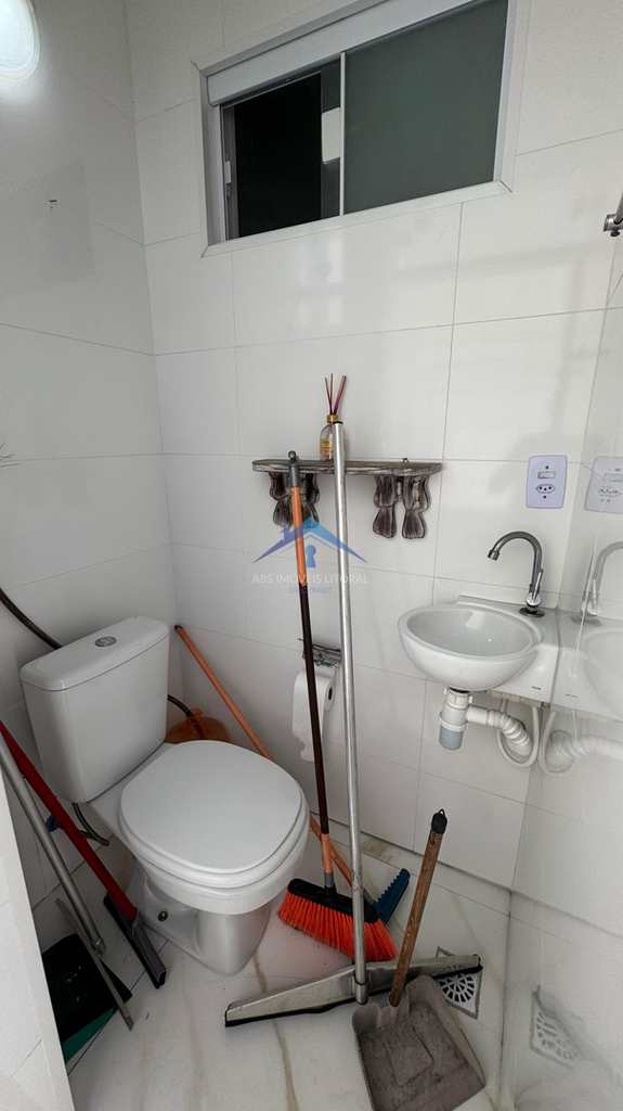Casa em Praia Grande, no bairro Maracanã