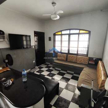 Casa em Praia Grande, bairro Maracanã